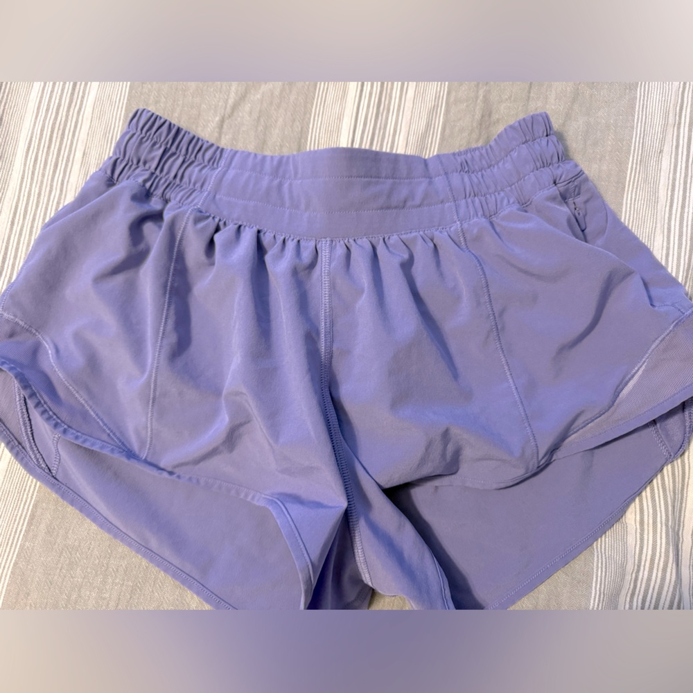 💜💜💜Lululemon Hotty Hots! Size 4
flash sale!!